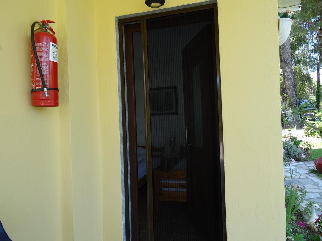 Apartamento House Anna Houhlia Vourvourou Exterior foto